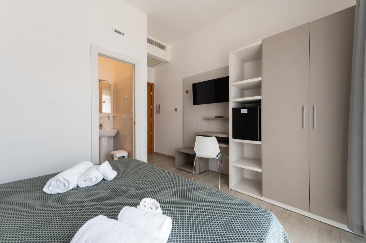 Hotel La Bussola Ортона Екстер'єр фото