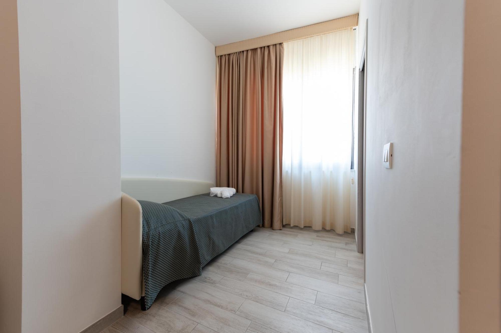 Hotel La Bussola Ортона Екстер'єр фото